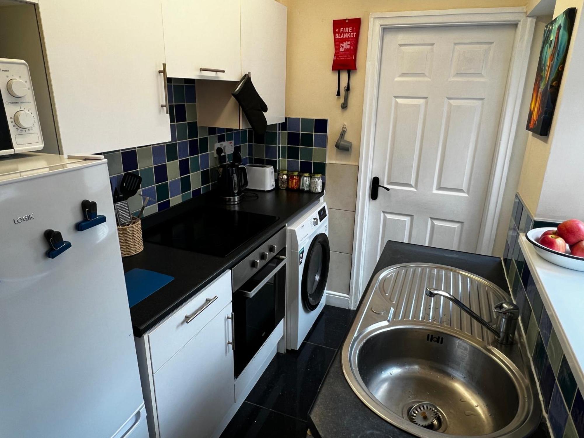 Robin'S Hollow: 2Bd Home Near Wrexham Afc Eksteriør billede